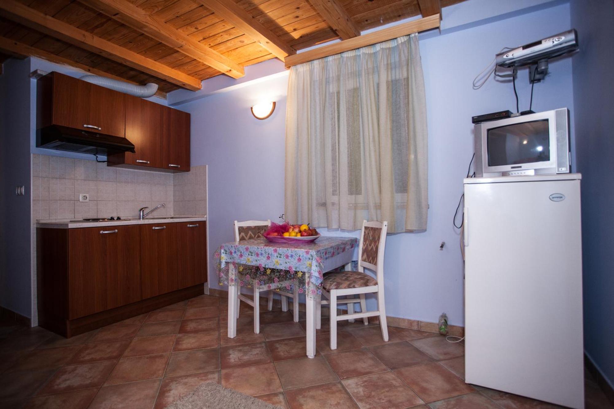 Apartments Agava-Mirjana Omiš Quarto foto