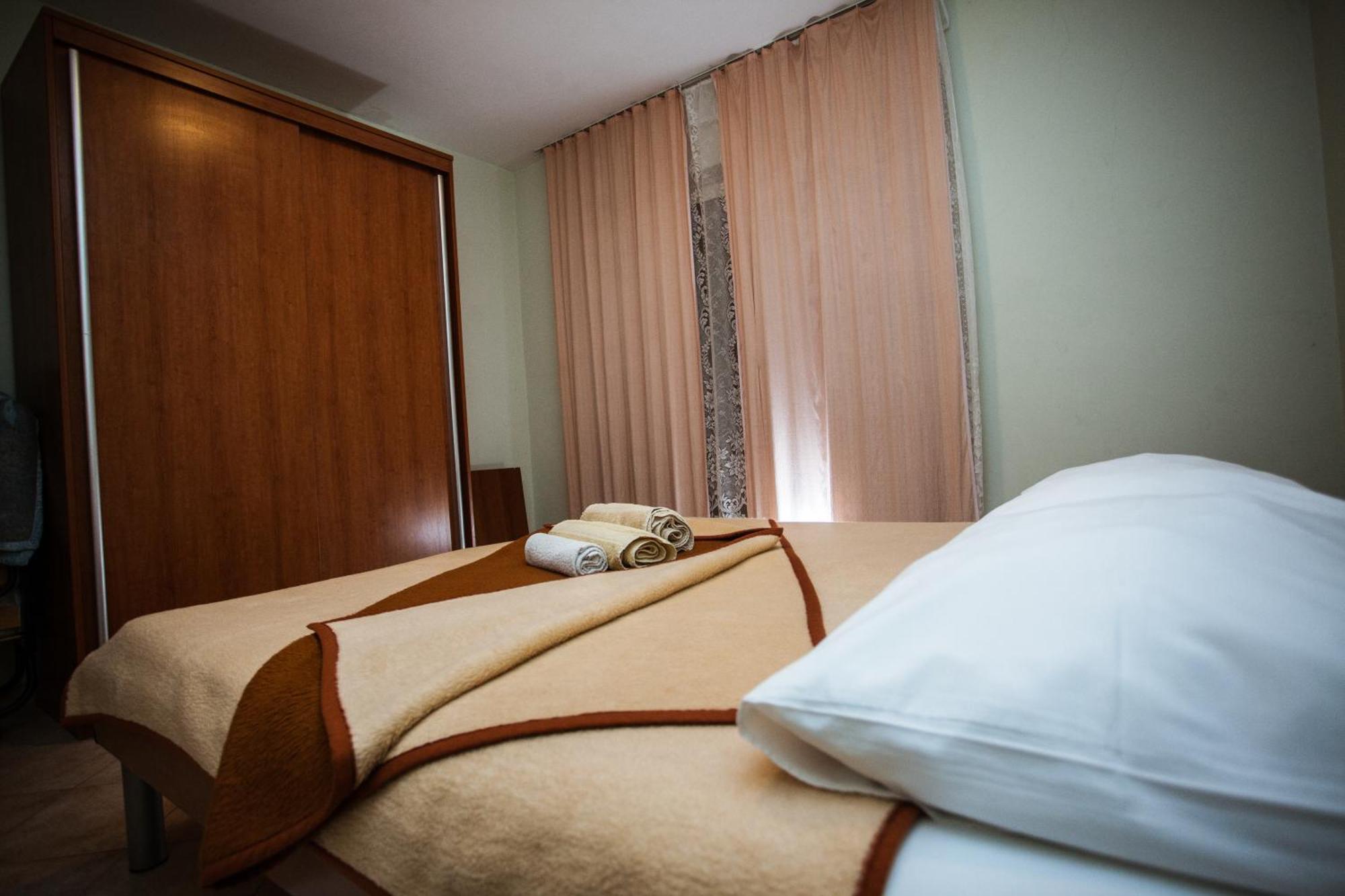 Apartments Agava-Mirjana Omiš Quarto foto