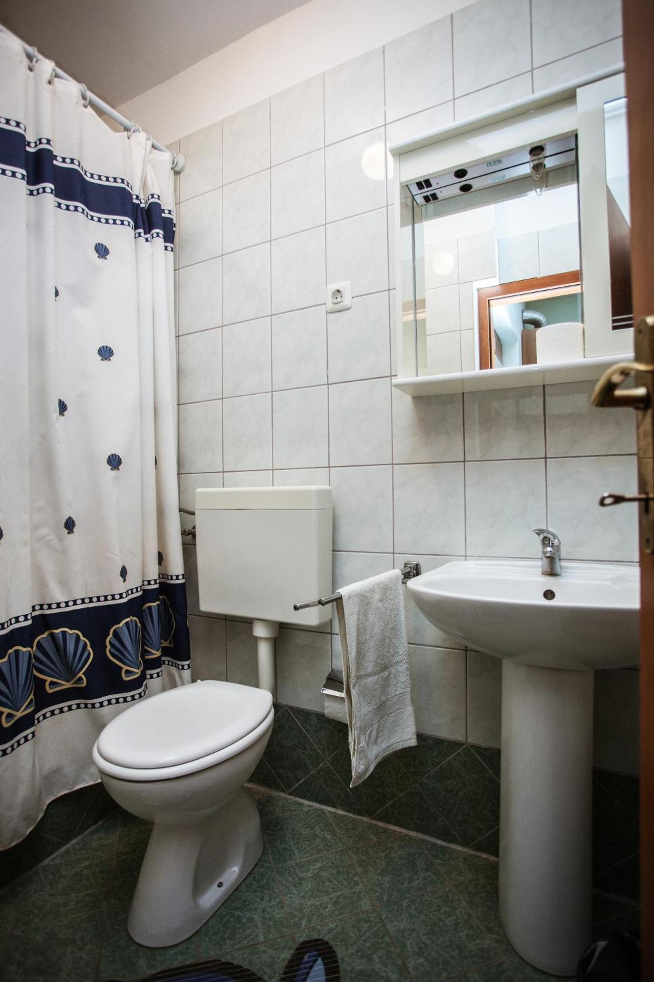 Apartments Agava-Mirjana Omiš Quarto foto